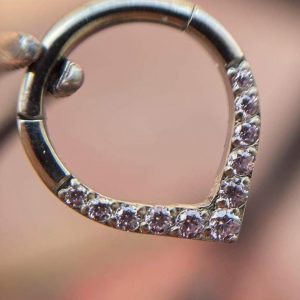 Argolla bisagra triángulo cristal