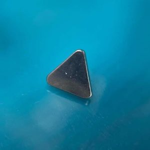 Triángulo liso 666444619700