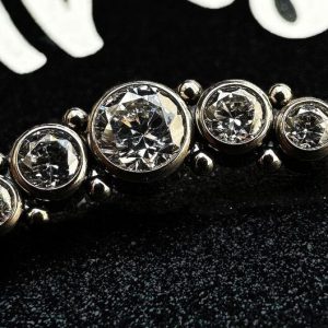 Cluster 5 cristales dos tríos esferas